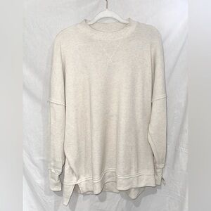 Aerie Oversized Women’s Cream Sweater